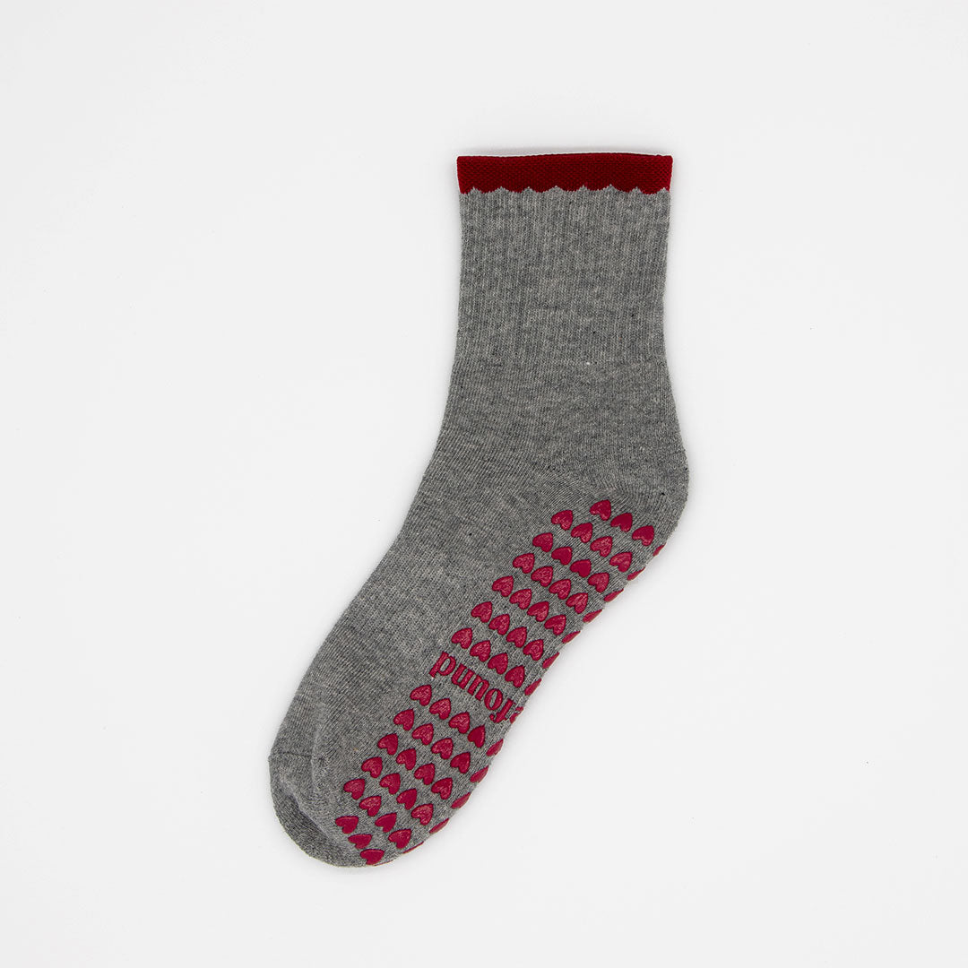 Pilates Grip Socks - Burgundy Scallop